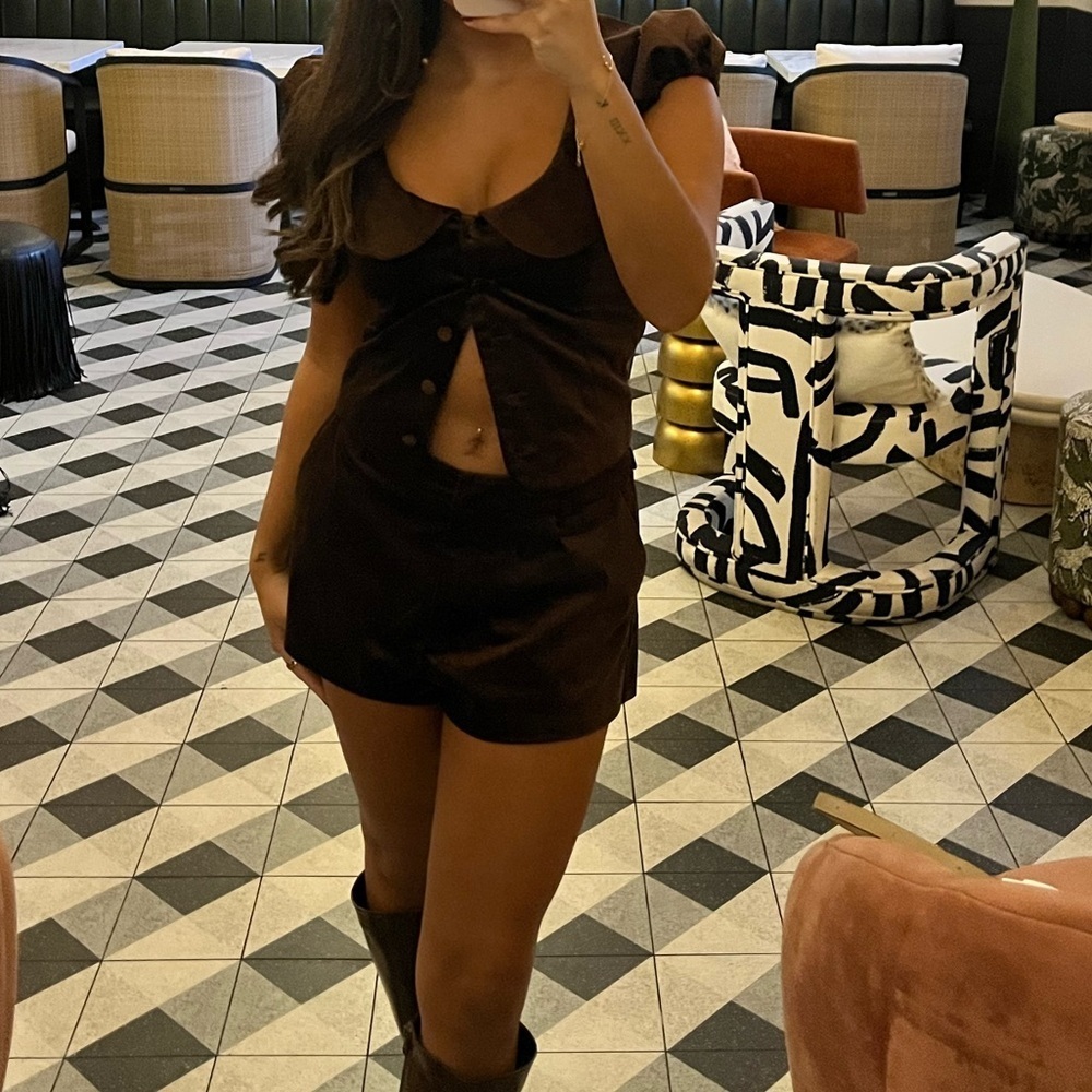 Brown Revolve Matching Set - Picture 8 of 9
